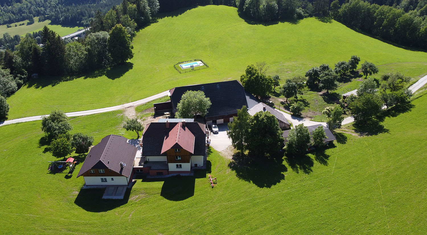 Luftaufnahme Ferienhaus Gindl und Ferienhof Gindl